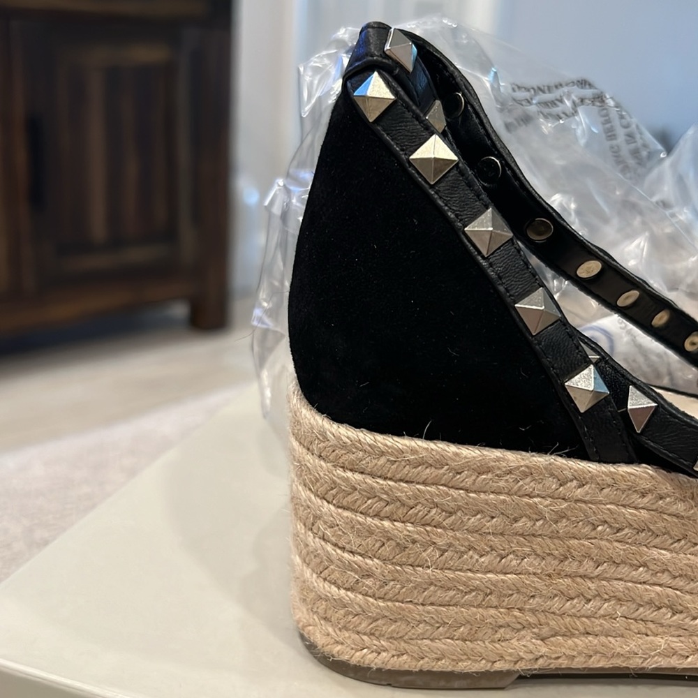 New in Box | 6.5 Marc Fisher Platform Sandal - Picture 3 of 6